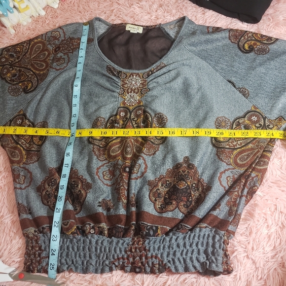 One world gray paisley flower print top size L - Picture 6 of 8